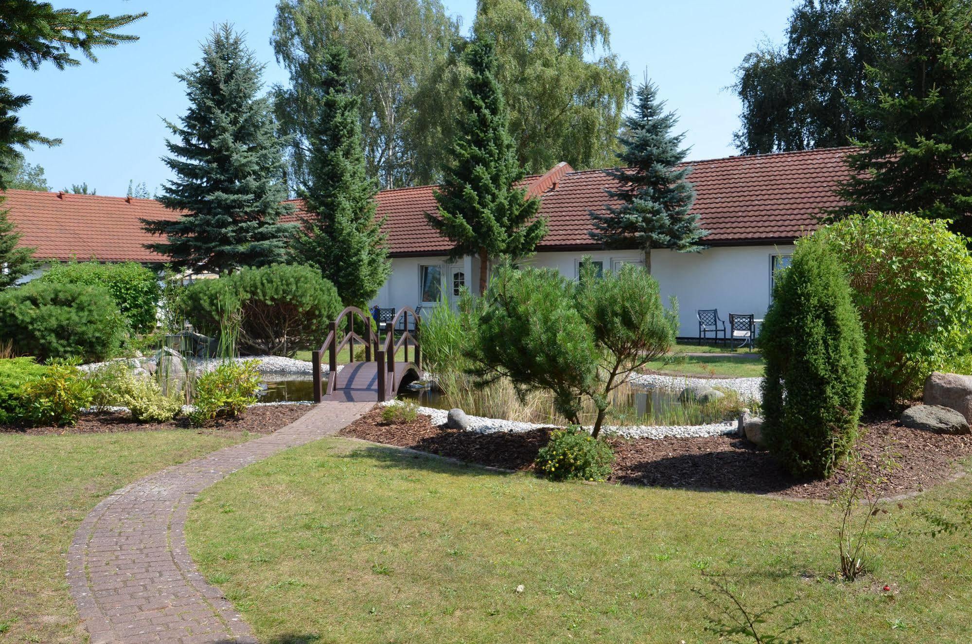 Hotel Pommerscher Hof Zinnowitz Exterior photo